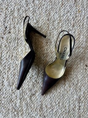 Vintage Authentic Chanel Espresso Brown Slingback Pumps EU 36